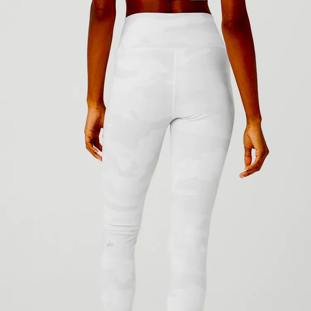 Alo Yoga White Camo Leggings